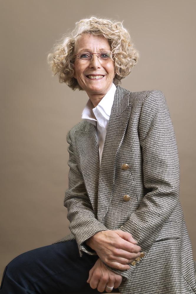 Yvonne Los